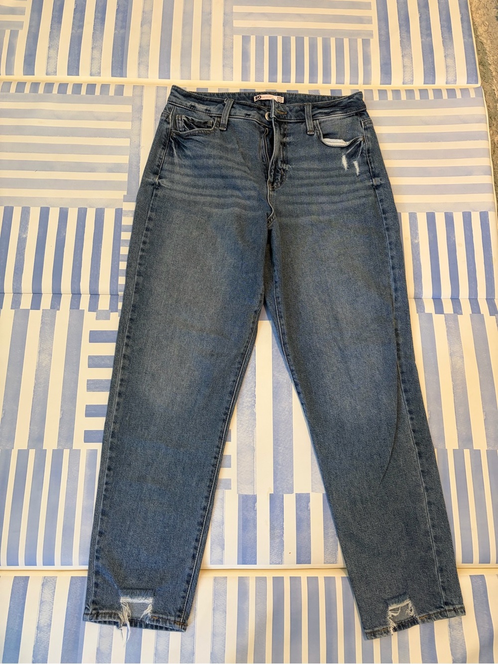 High Rise Mom Jeans - Picture 4 of 7